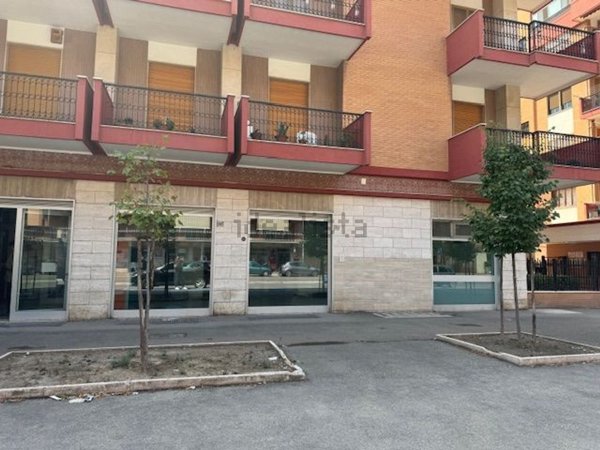 locale commerciale in affitto a Foggia in zona Macchia Gialla