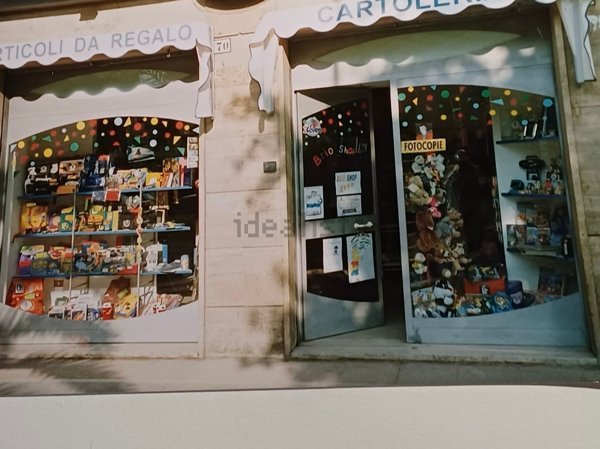 locale commerciale in affitto a Foggia