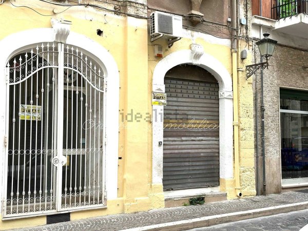 locale commerciale in affitto a Foggia in zona Centro Città