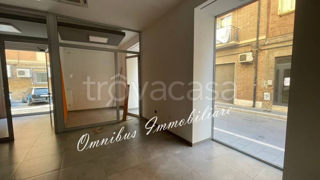 negozio in affitto a Foggia in zona Centro Città
