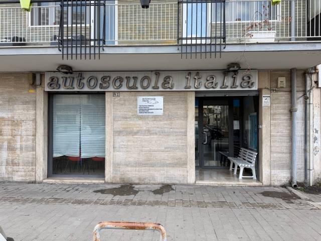 negozio in affitto a Foggia in zona CEP