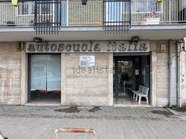 locale commerciale in affitto a Foggia