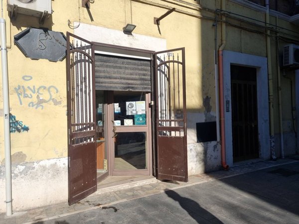 locale commerciale in affitto a Foggia