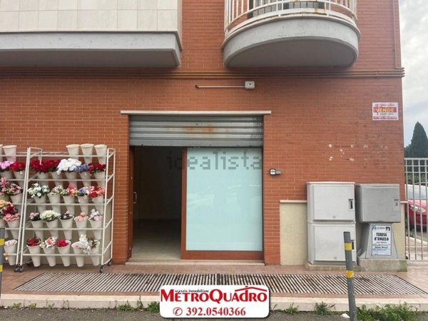 locale commerciale in affitto a Foggia in zona CEP
