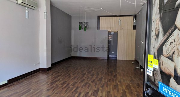 locale commerciale in affitto a Foggia