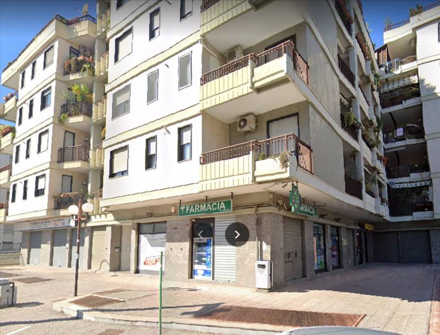 negozio in affitto a Foggia in zona Macchia Gialla
