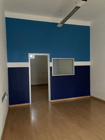 locale commerciale in affitto a Foggia