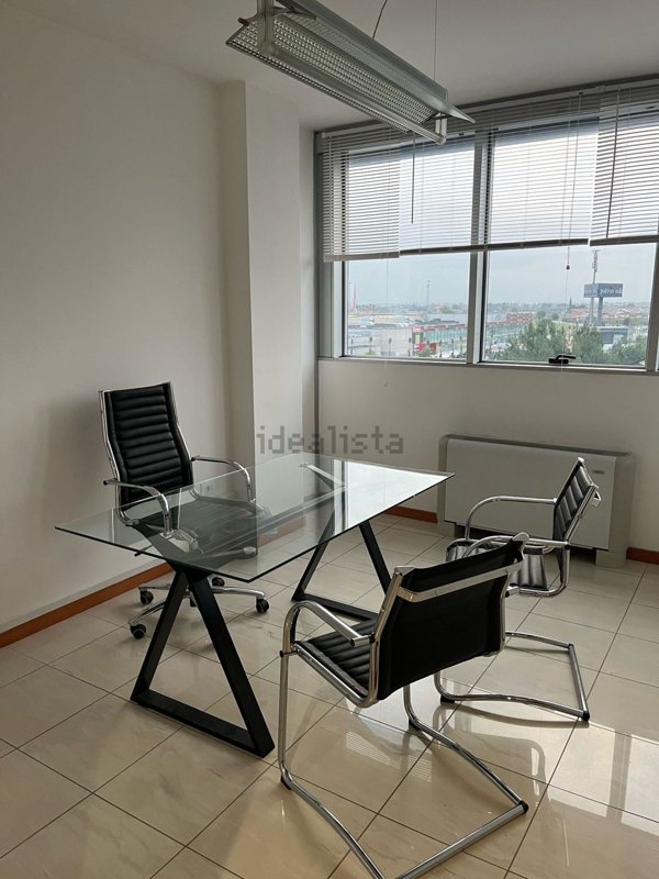 ufficio in affitto a Foggia in zona Macchia Gialla