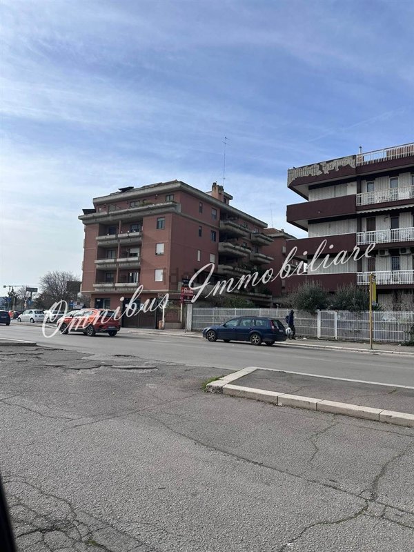 ufficio in affitto a Foggia in zona Stadio