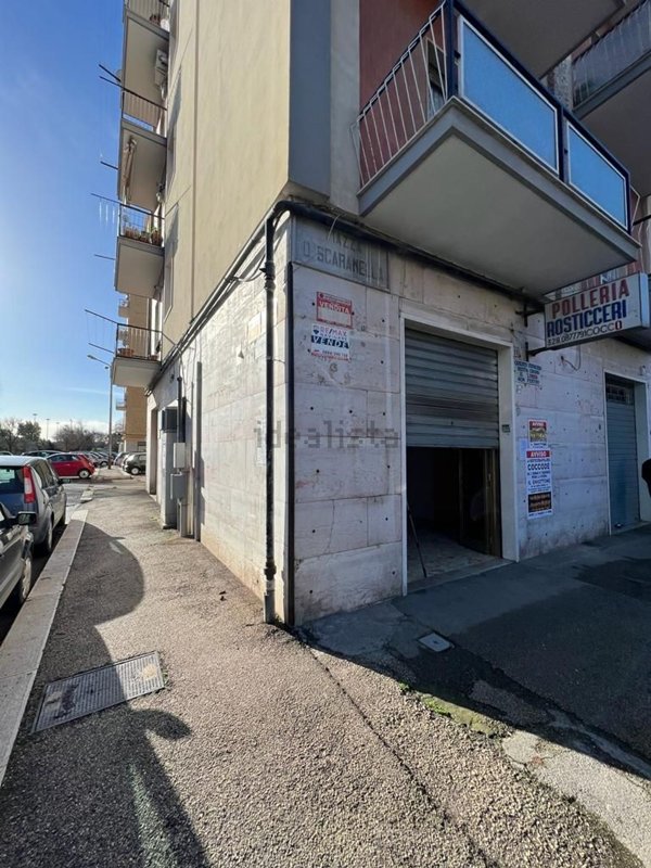 ufficio in affitto a Foggia in zona Stadio