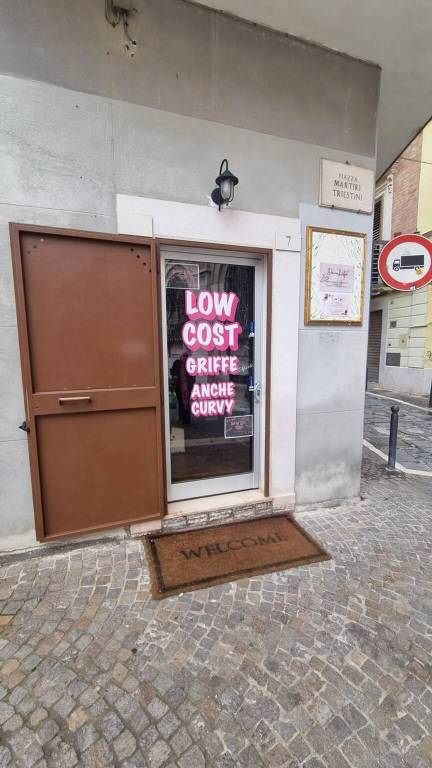 negozio in affitto a Foggia in zona Centro Città