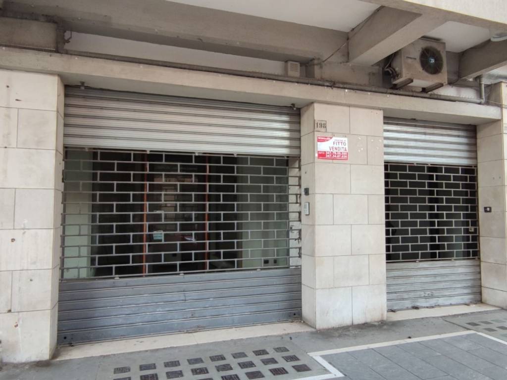 negozio in affitto a Foggia in zona Immacolata / San Pio X