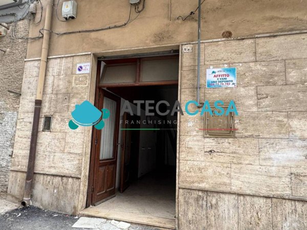 locale commerciale in affitto a Foggia in zona Immacolata / San Pio X