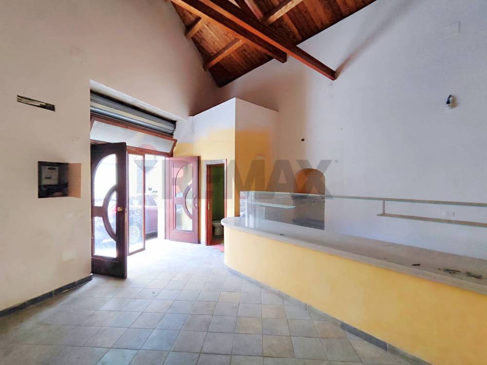 locale commerciale in affitto a Foggia in zona Centro Città