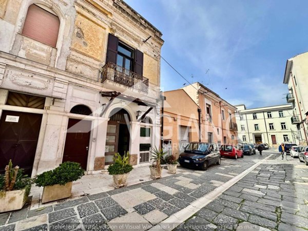 negozio in affitto a Foggia in zona Centro Città