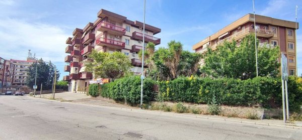 negozio in affitto a Foggia