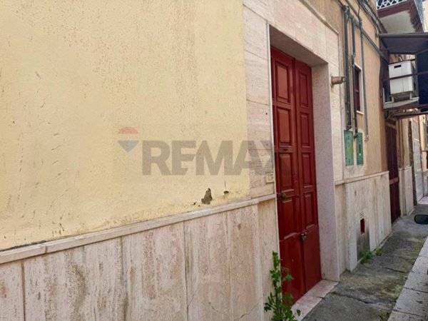 negozio in affitto a Foggia