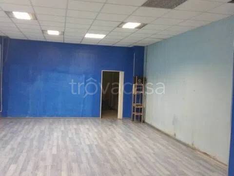 negozio in affitto a Foggia in zona Camporeale