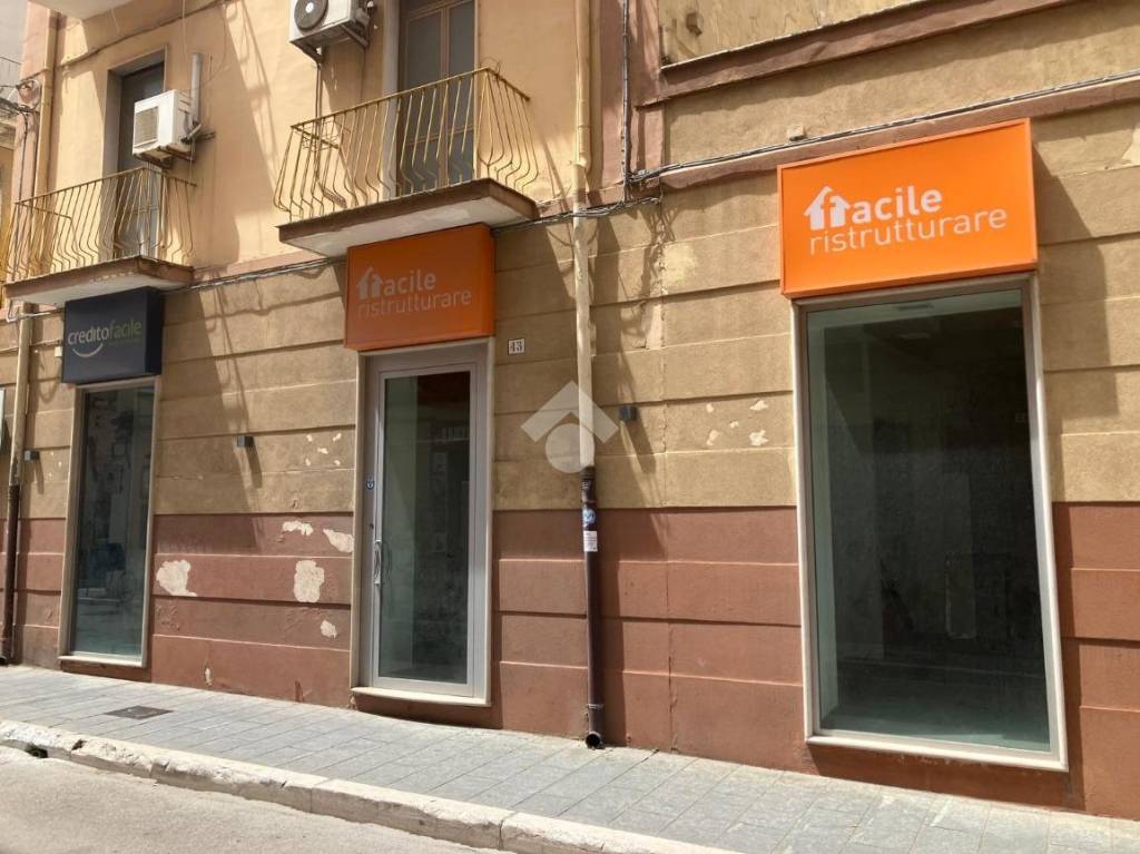 negozio in affitto a Foggia