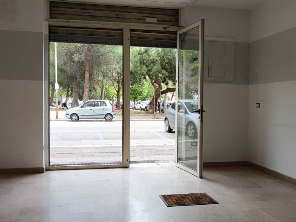 negozio in affitto a Foggia in zona Centro Città
