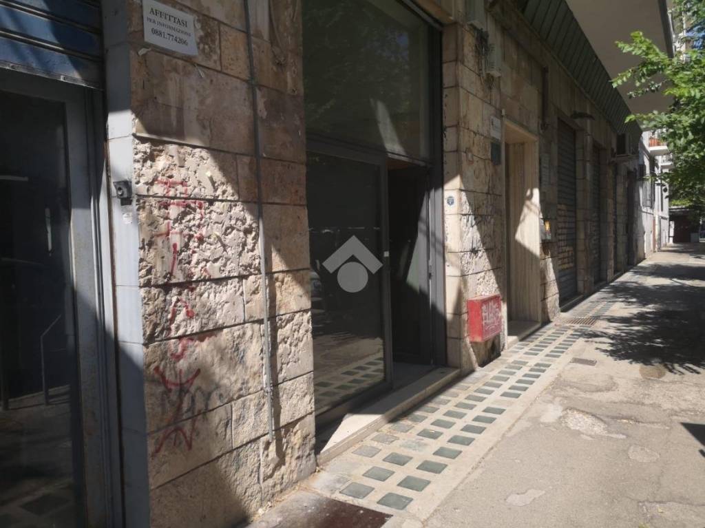 negozio in affitto a Foggia in zona Immacolata / San Pio X