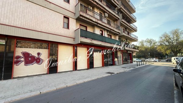 negozio in affitto a Foggia