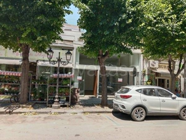 negozio in affitto a Foggia in zona Centro Città