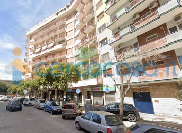 locale commerciale in affitto a Foggia