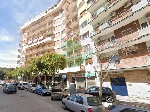 negozio in affitto a Foggia