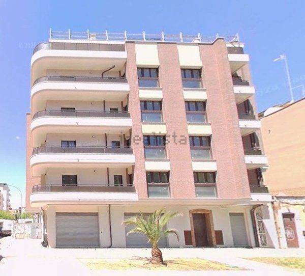 locale commerciale in affitto a Foggia