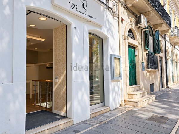 locale commerciale in affitto a Foggia