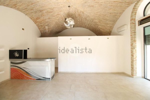 locale commerciale in affitto a Lucera