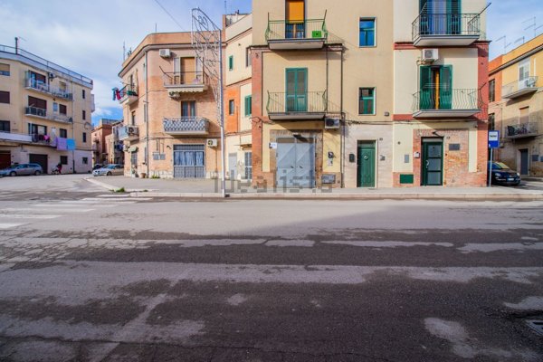locale commerciale in affitto a Lucera