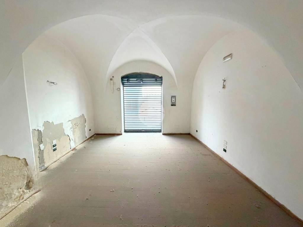 locale commerciale in affitto a Lucera