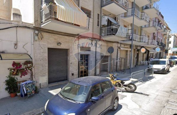 locale commerciale in affitto a Manfredonia