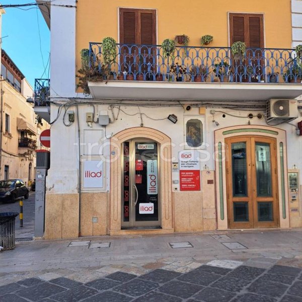 negozio in affitto a Manfredonia in zona Centro Storico