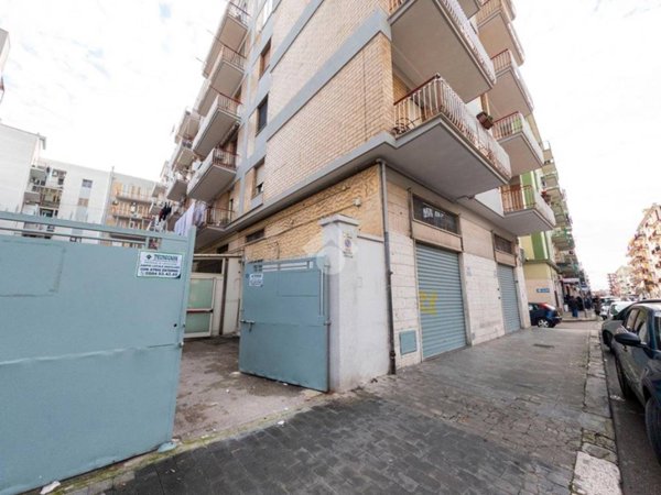 negozio in affitto a Manfredonia