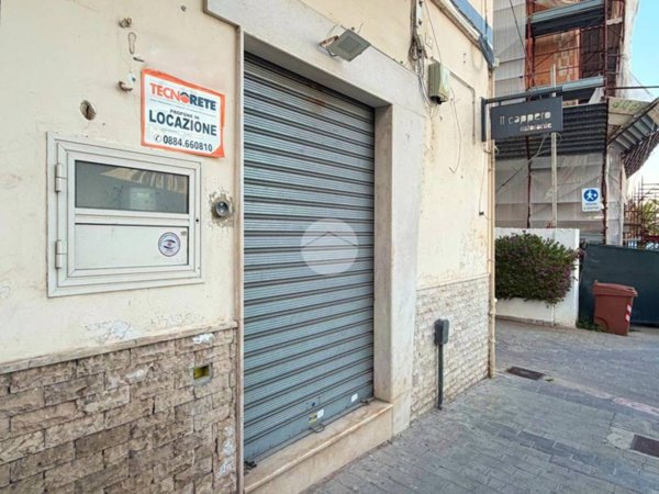 negozio in affitto a Manfredonia