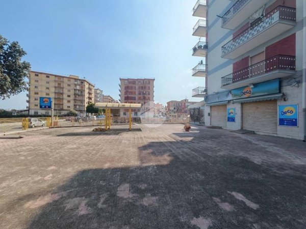 negozio in affitto a Manfredonia in zona Pastini