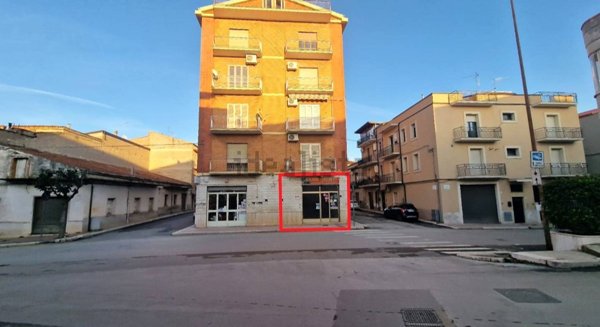 locale commerciale in affitto a San Nicandro Garganico