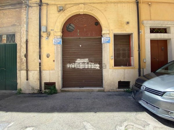 locale commerciale in affitto a San Severo
