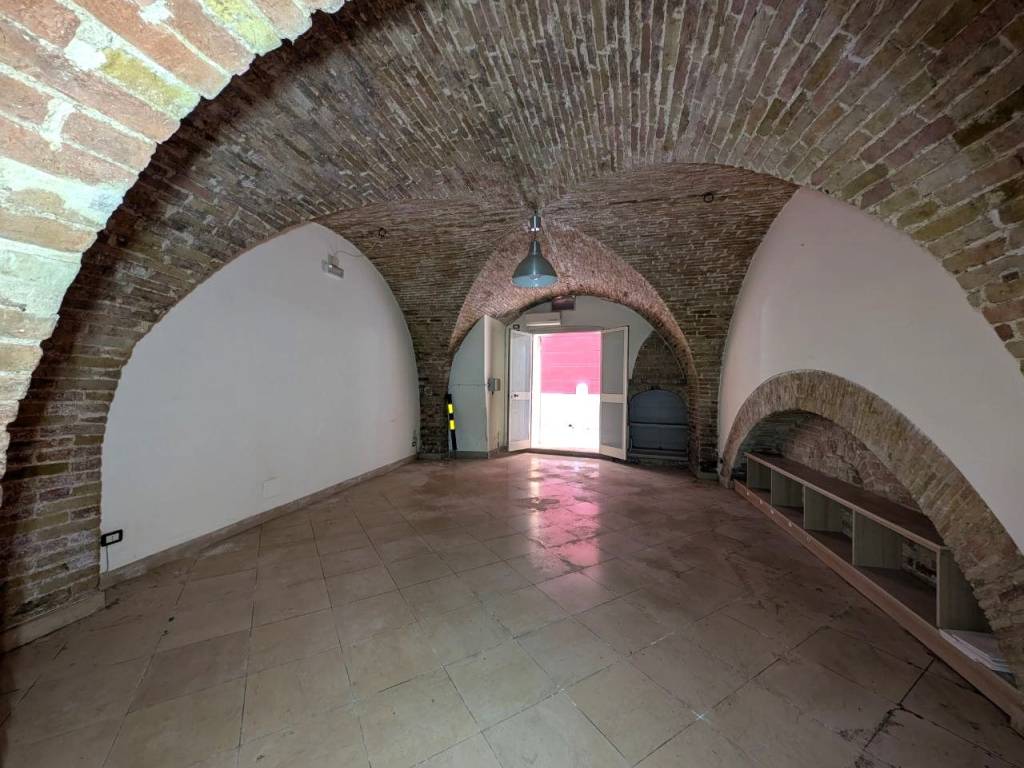negozio in affitto a San Severo in zona Centro Storico