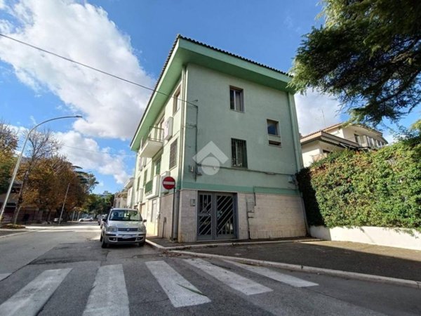 negozio in affitto a San Severo