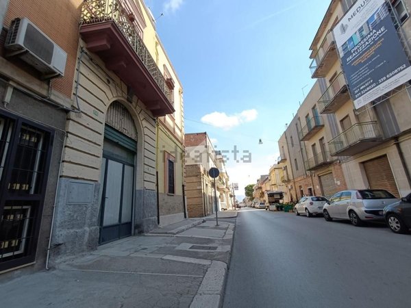 locale commerciale in affitto a San Severo