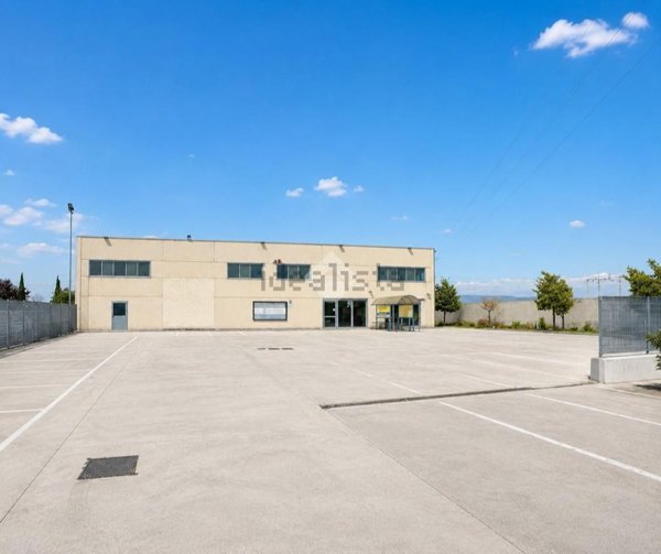 locale commerciale in affitto a San Severo