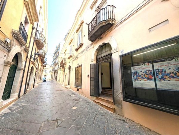 locale commerciale in affitto a San Severo in zona Centro Storico