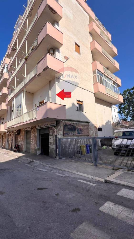 locale commerciale in affitto a Vieste