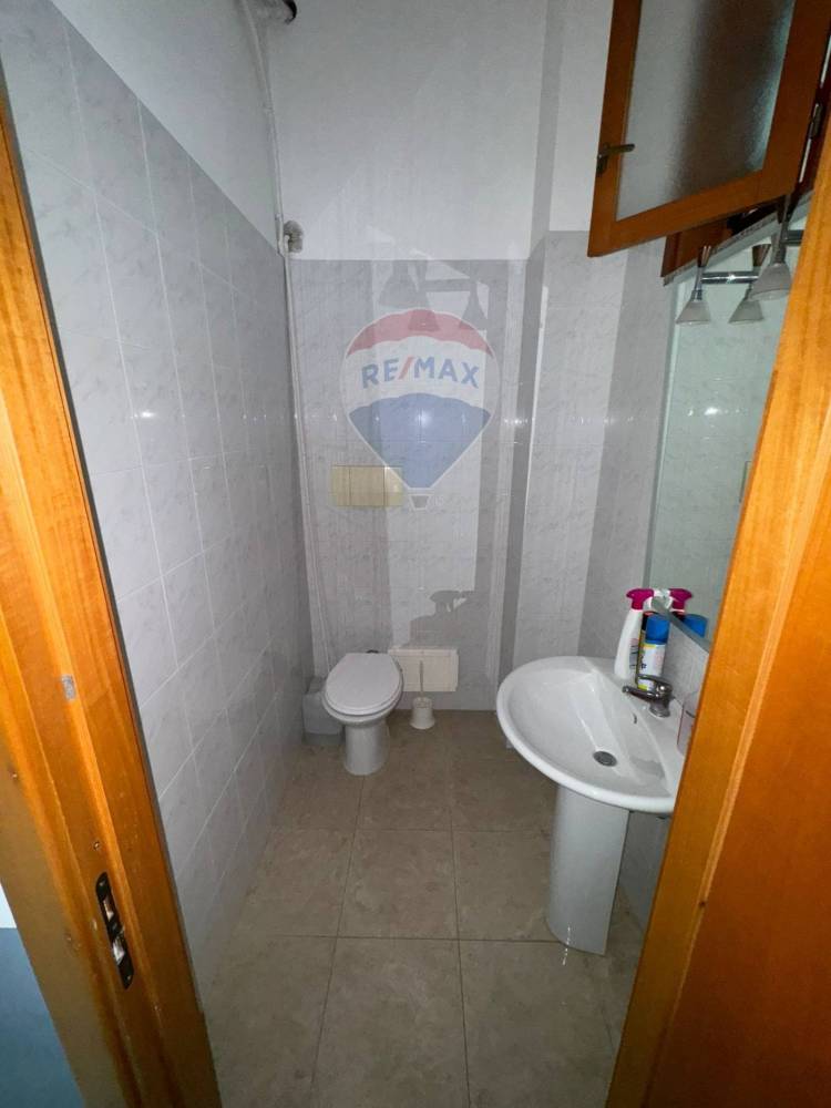 locale commerciale in affitto a Vieste