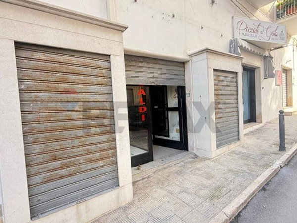 negozio in affitto a Vieste