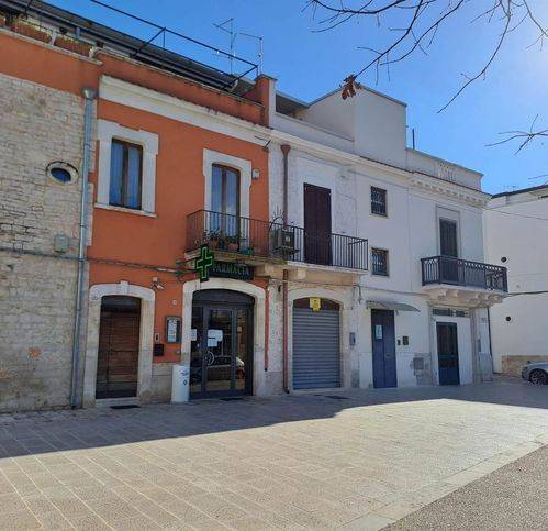 negozio in affitto ad Acquaviva delle Fonti